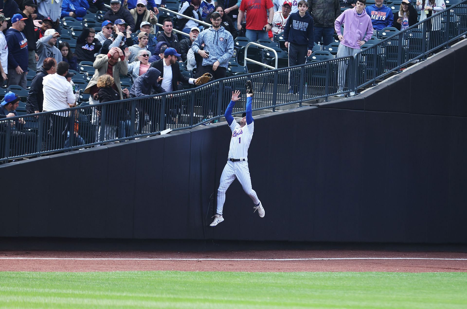 New York Mets news: Teams have asked about UT Jeff McNeil (Report)