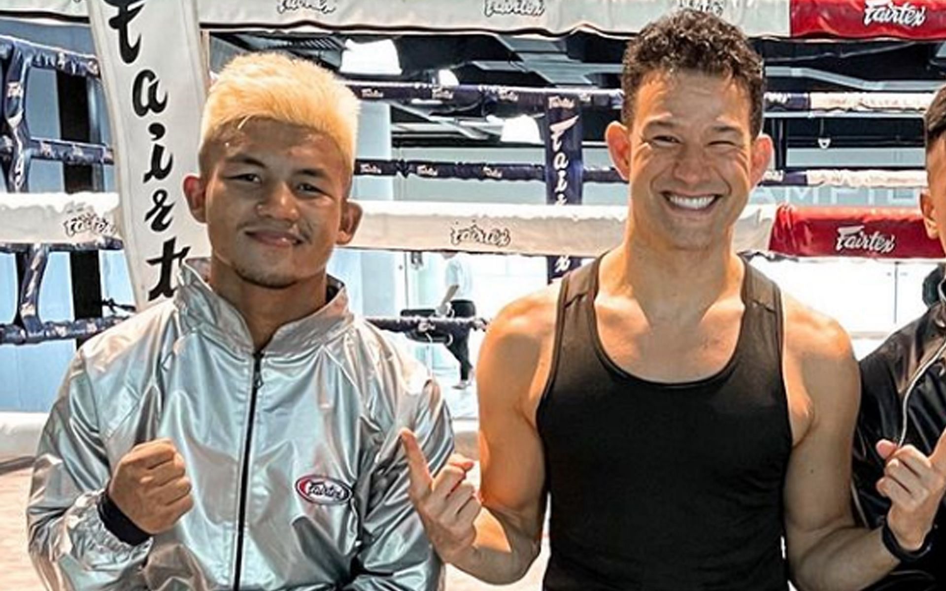 Rodtang Jitmuangnon (L) gave Mitch Chilson (R) a taste of his striking brilliance in a training session. | [Photo: @mitchchilson on Instagram]