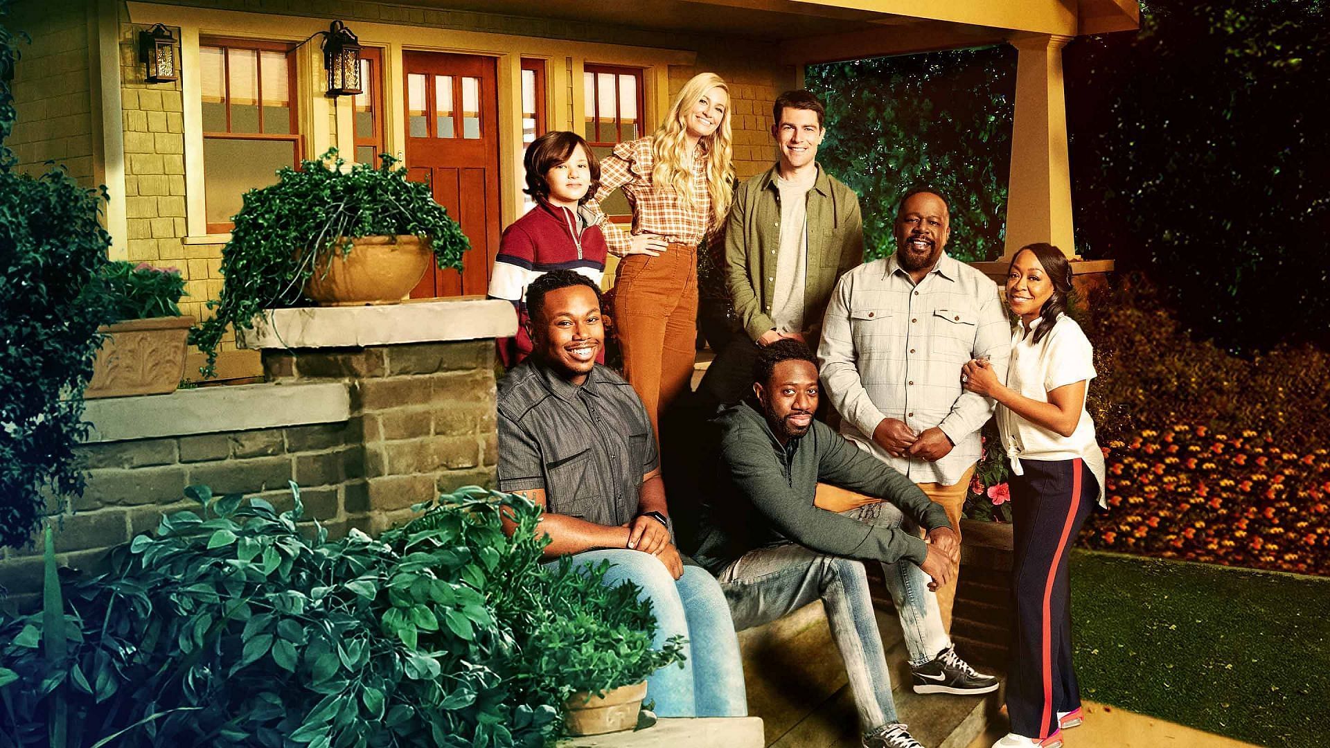 A promotional picture for The Neighborhood (Image via CBS)