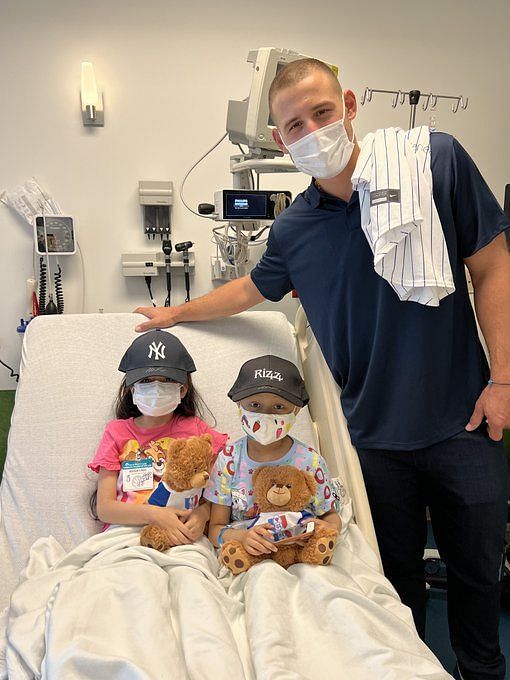 Anthony Rizzo on X: It's #GivingTuesdayNow. Donate today for a chance to  win an autographed jersey. Our #CancerHeroes need our help more than ever  before. Please support our families by donating what