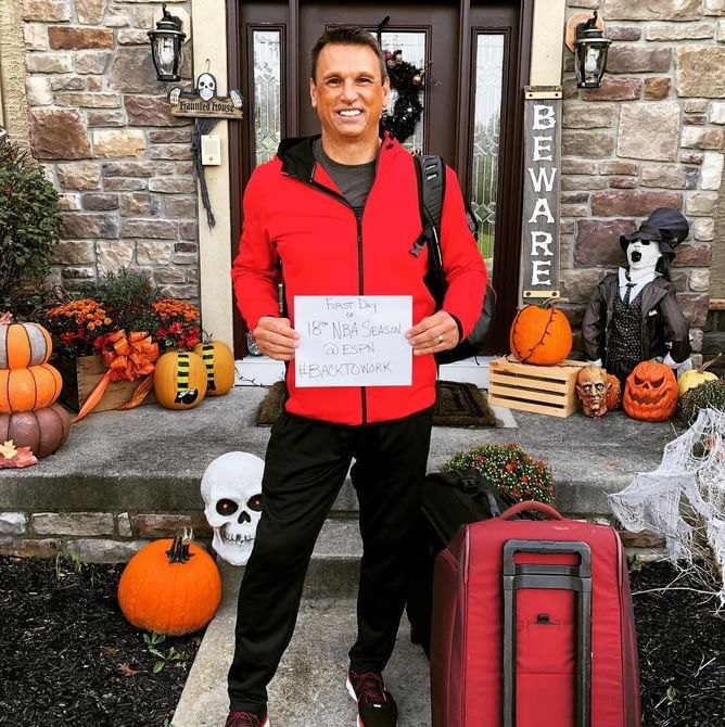 “Heavy lies the head that wears the crown, this is what you ask of guys this good” - Tim Legler believes in the expectations on the shoulders of 6-time All-Star in the playoffs