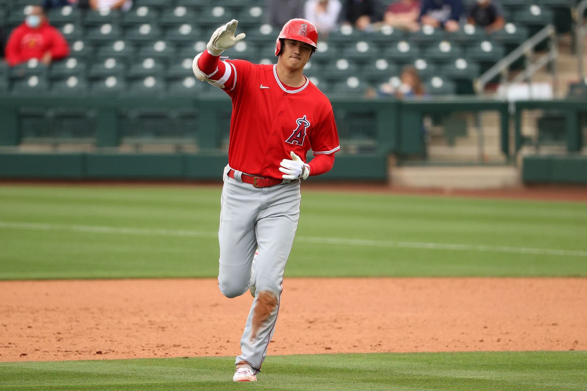 Los Angeles Angels v Texas Rangers