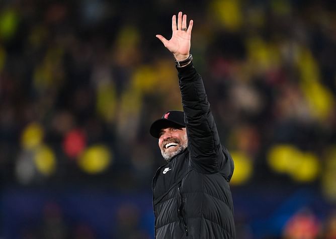 Liverpool News Roundup: Reds interested in signing Valencia midfielder, club legend backs stalwart to extend his Anfield stay, and more - May 6, 2022