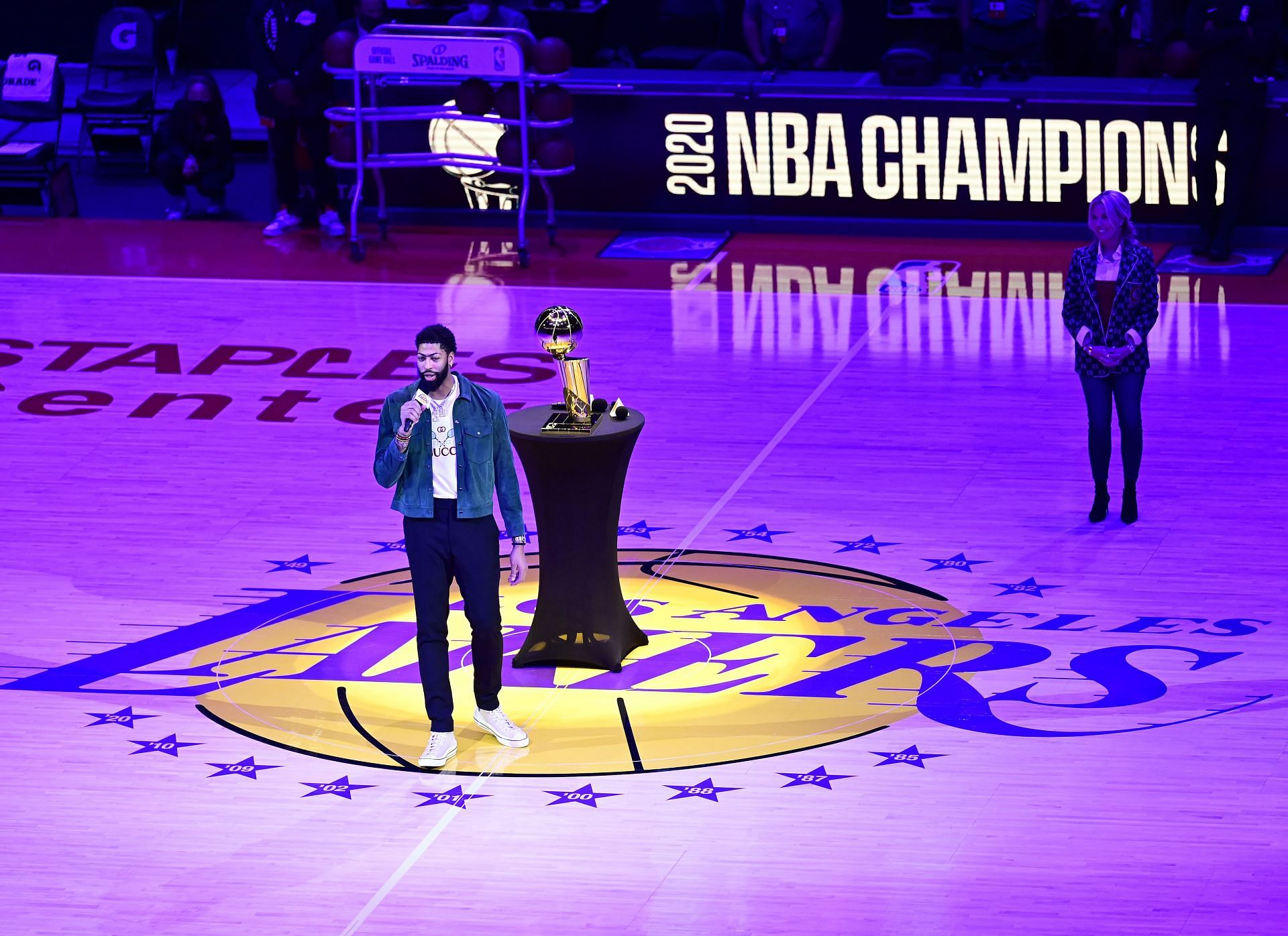 Anthony Davis #3 of the Los Angeles Lakers speaks during a banner unveiling ceremony for the Los Angeles Lakers 2020 NBA Championship
