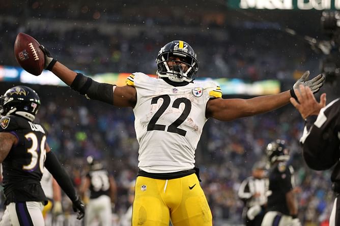 5 best pass-catching running backs in the NFL