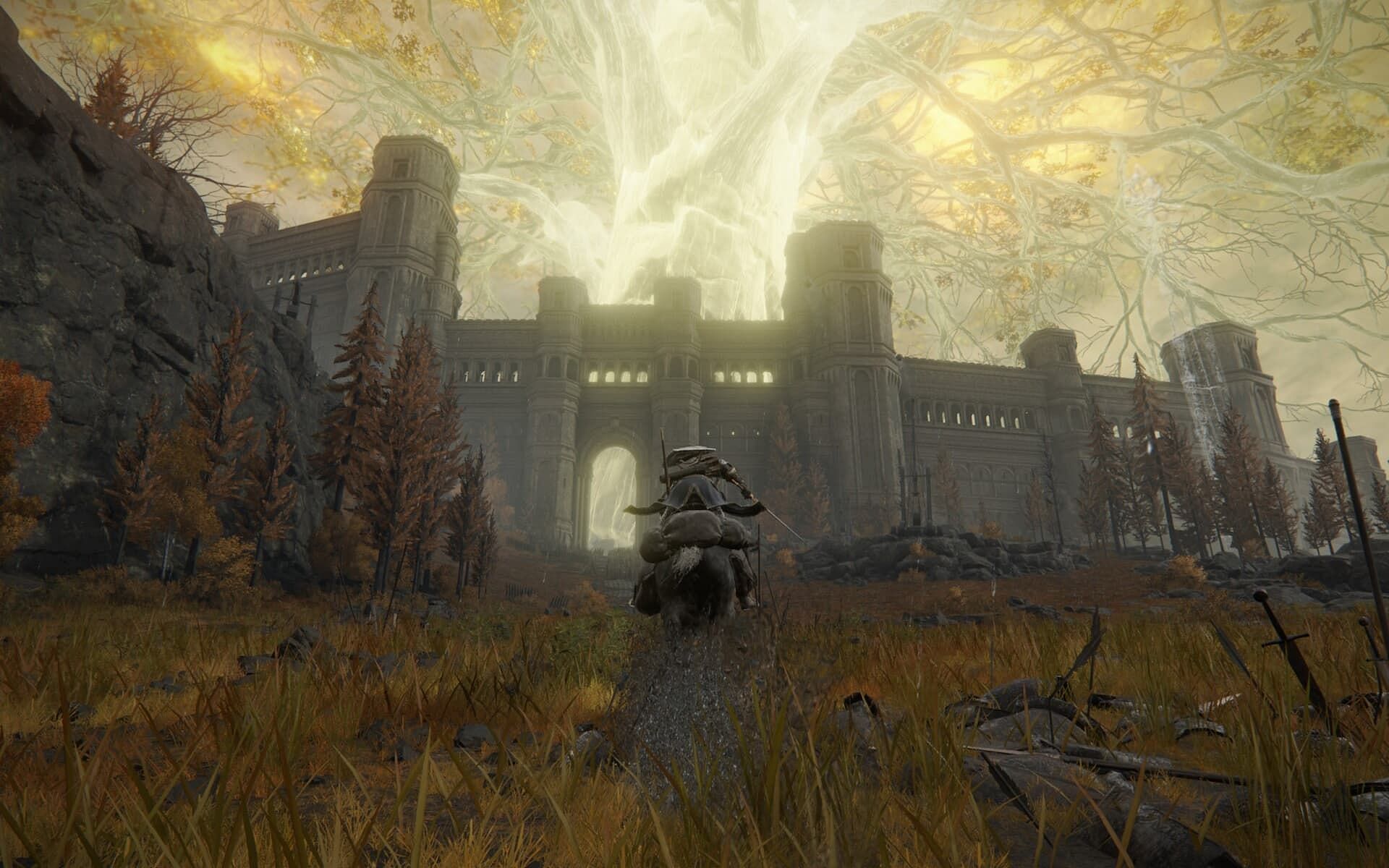 A player approaches Leyndell, Royal Capital in Elden Ring (Image via FromSoftware Inc.)