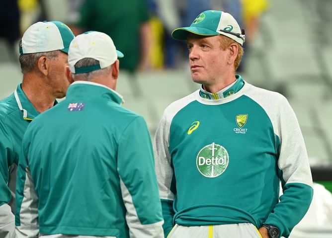 Australia, England split on split coaching