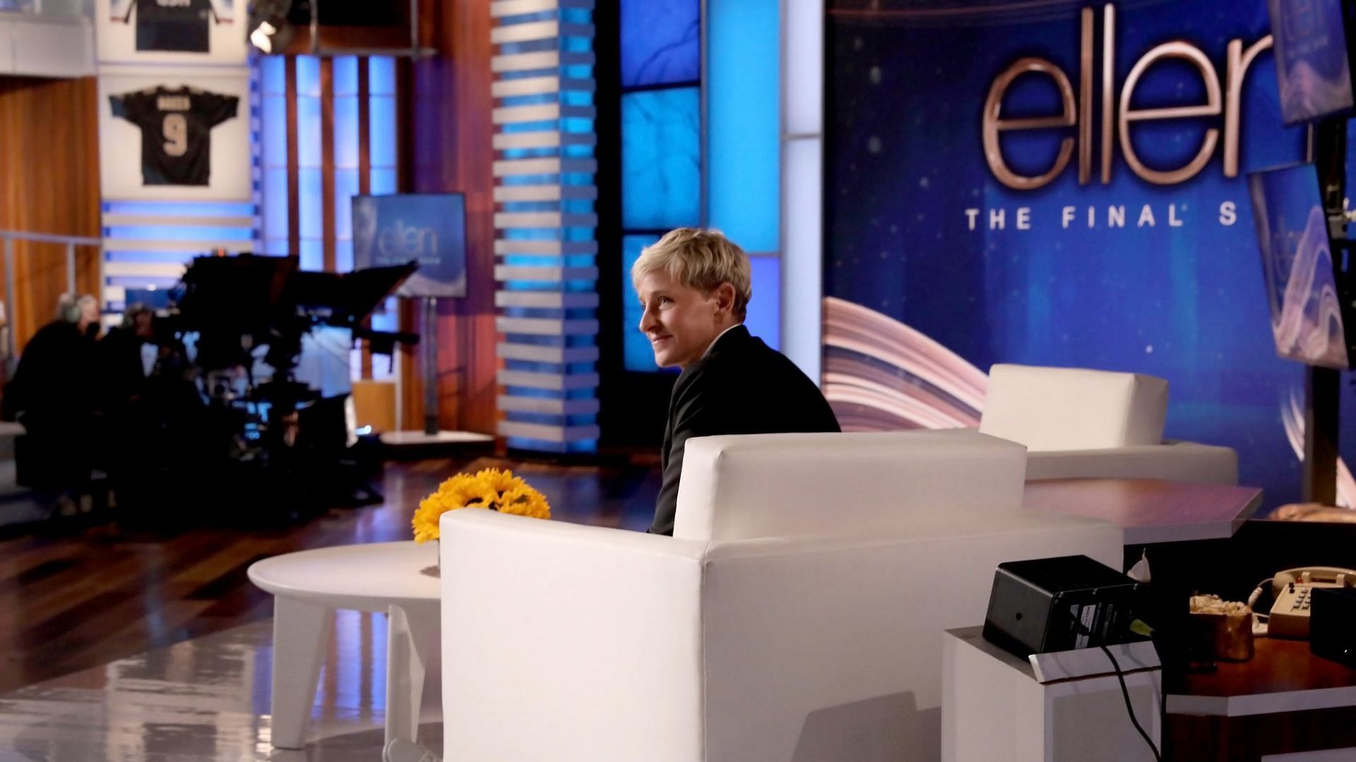 CBS to broadcast The Ellen Show&#039;s Season 19 finale on May 26, 2022 (Image via @TheEllenShow/Twitter)