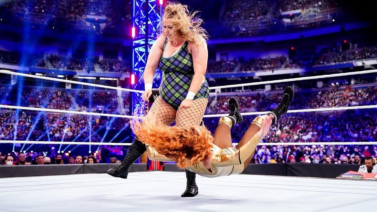 Doudrop competing against Becky Lynch for the RAW Women&#039;s Championship at the 2022 Royal Rumble