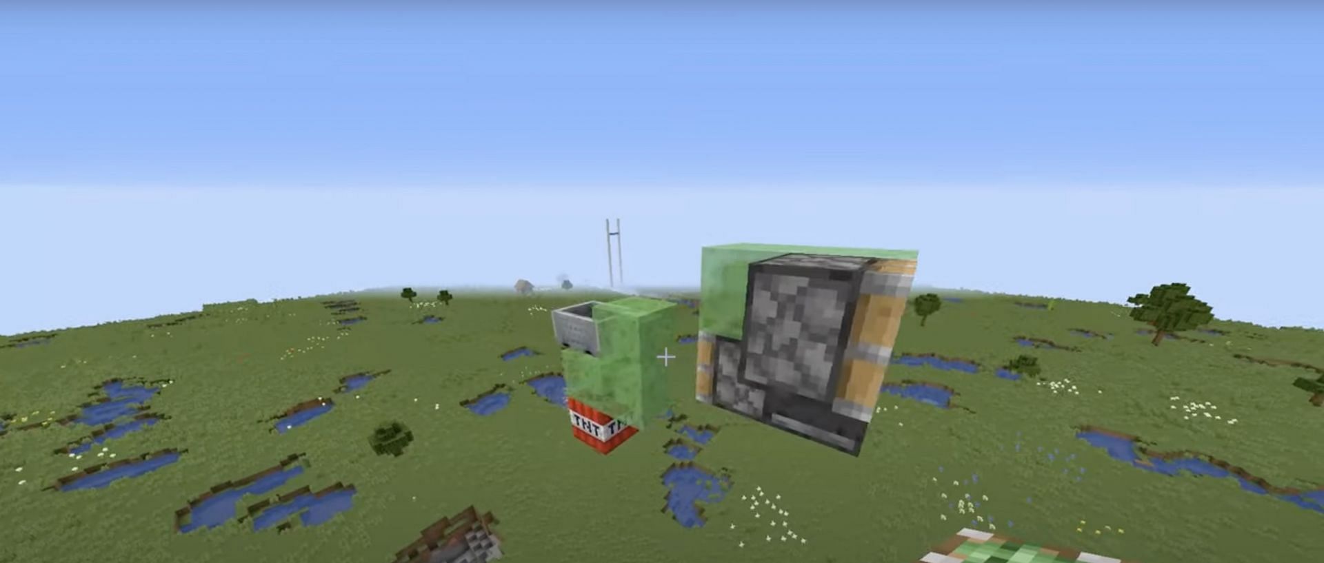 Place the sticky piston facing the rear (Image via FazyCraft/YouTube)