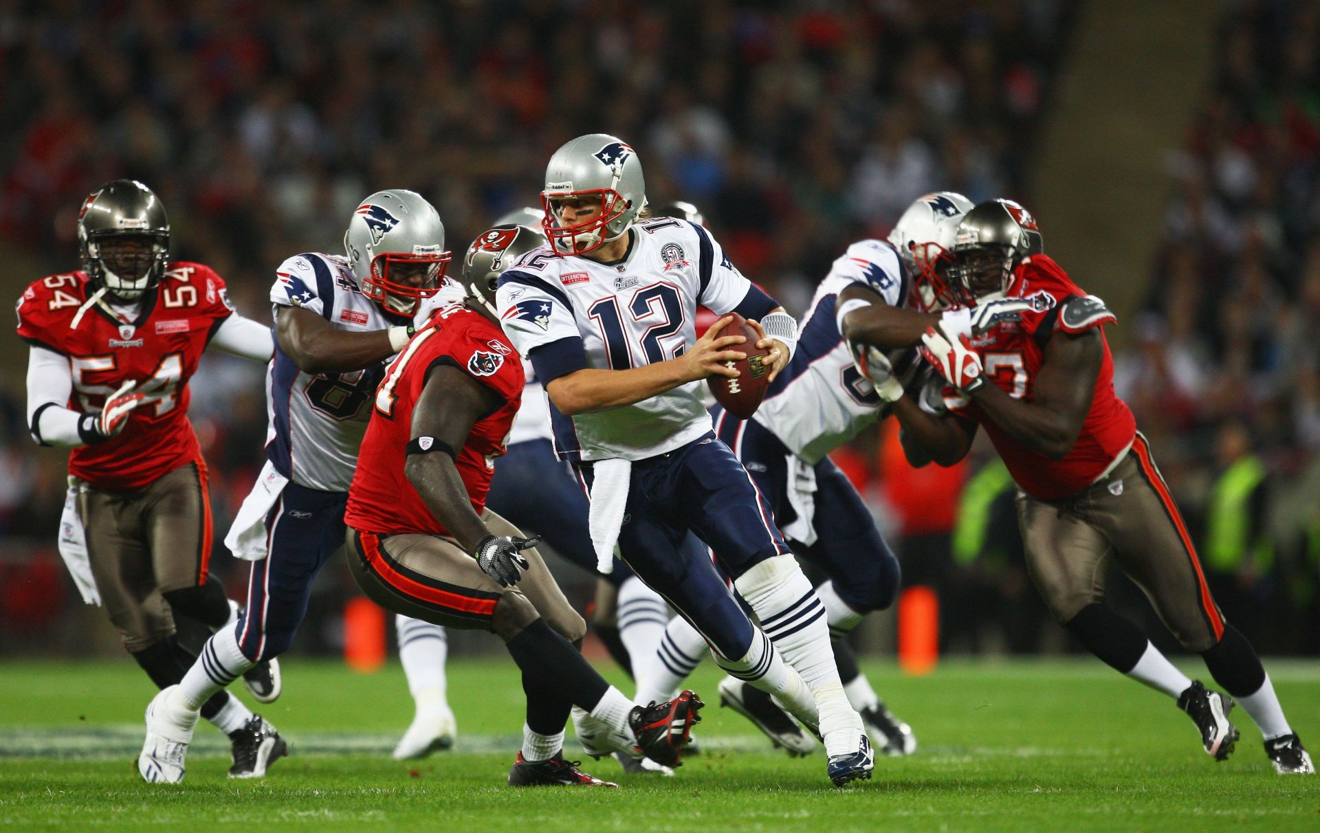 Patriots travel to London to face the Buccaneers