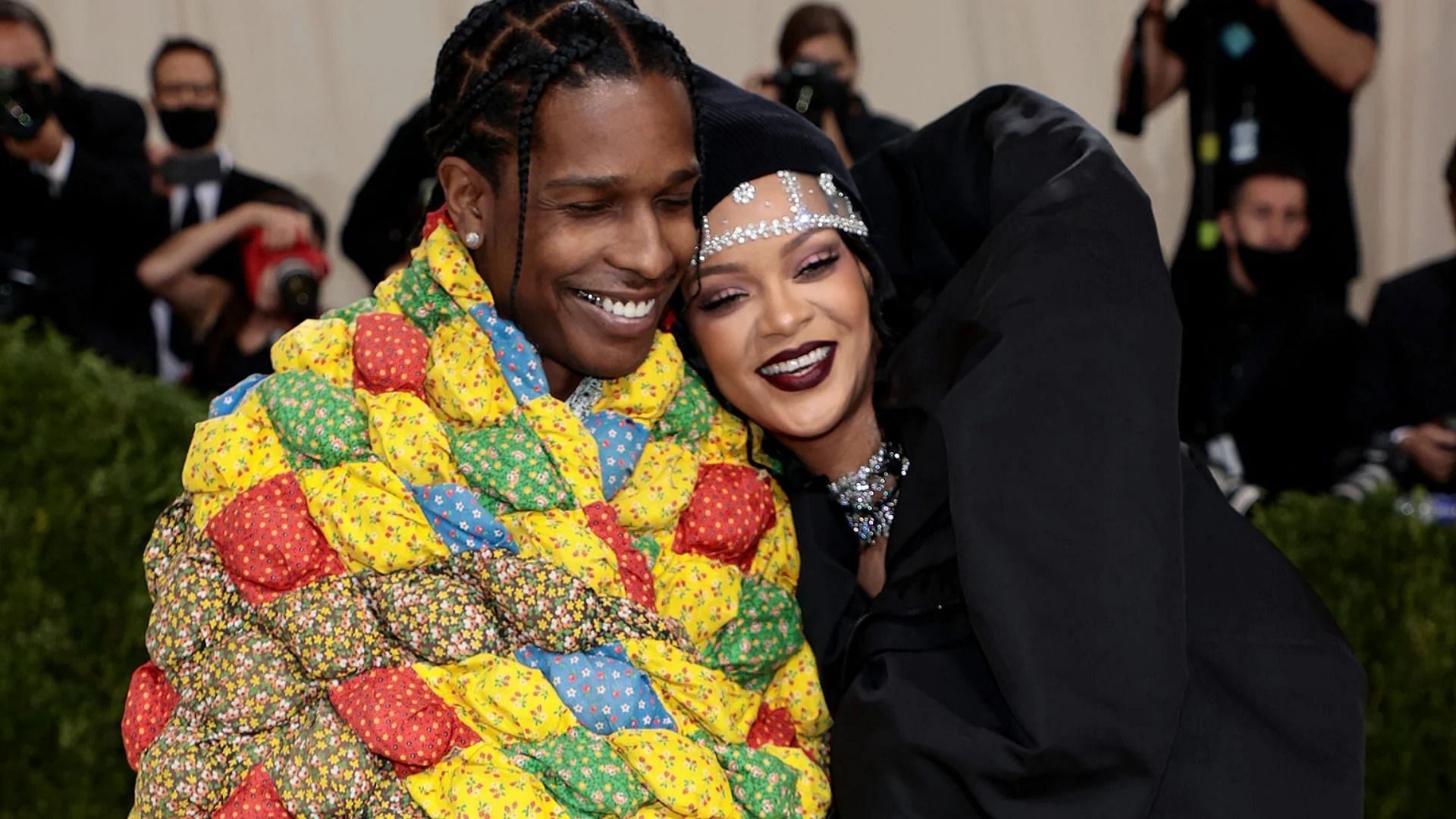 Pregnant Rihanna displays her bump as she meets beau A$AP Rocky and his  family at Barbados airport