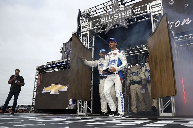 Kyle Larson reflects on his 'pretty embarrassing' blunder at All-Star Race at Texas Motor Speedway