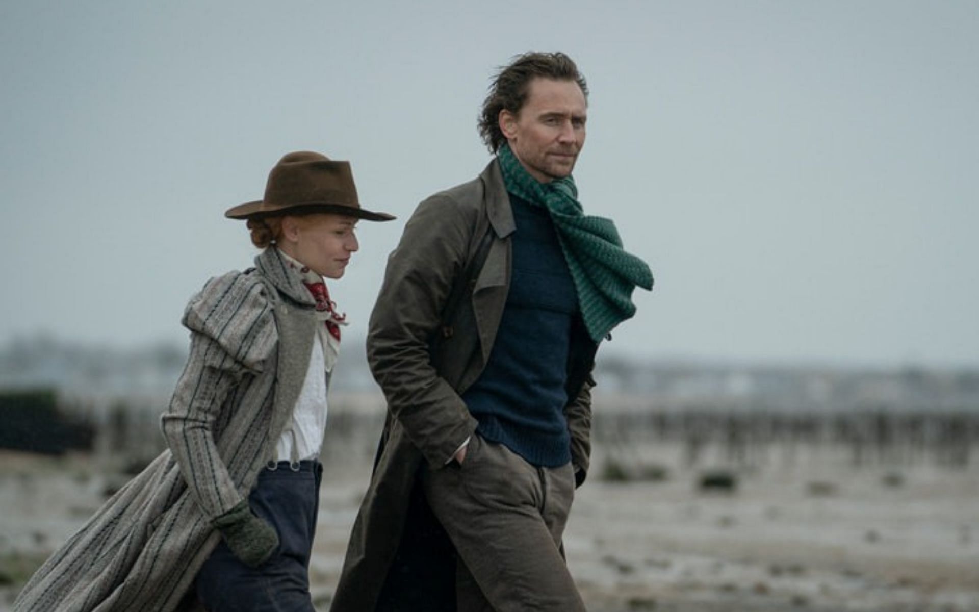 Tom Hiddleston and Claire Danes in The Essex Serpent (Image via Apple)