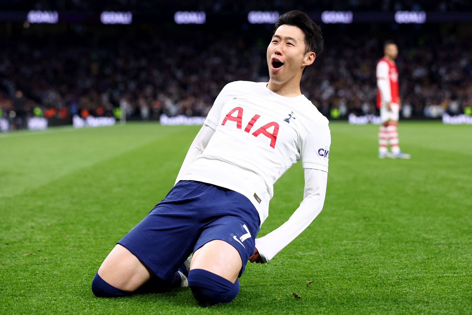 Son Heung-min celebrates Tottenham&#039;s third goal