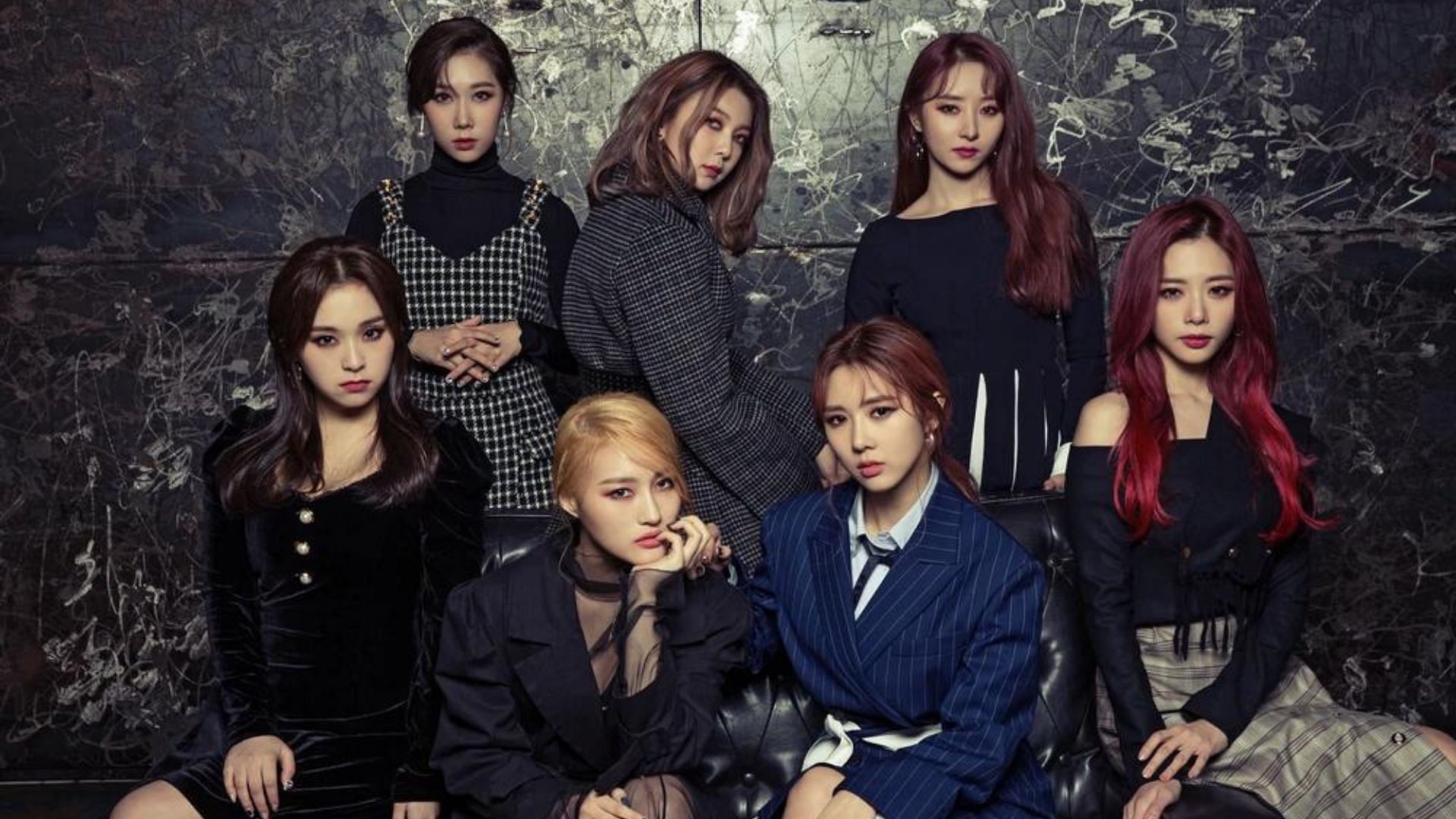 K-pop girl group Dreamcatcher&#039;s concept photo (Image via @hf_dreamcatcher/Twitter)