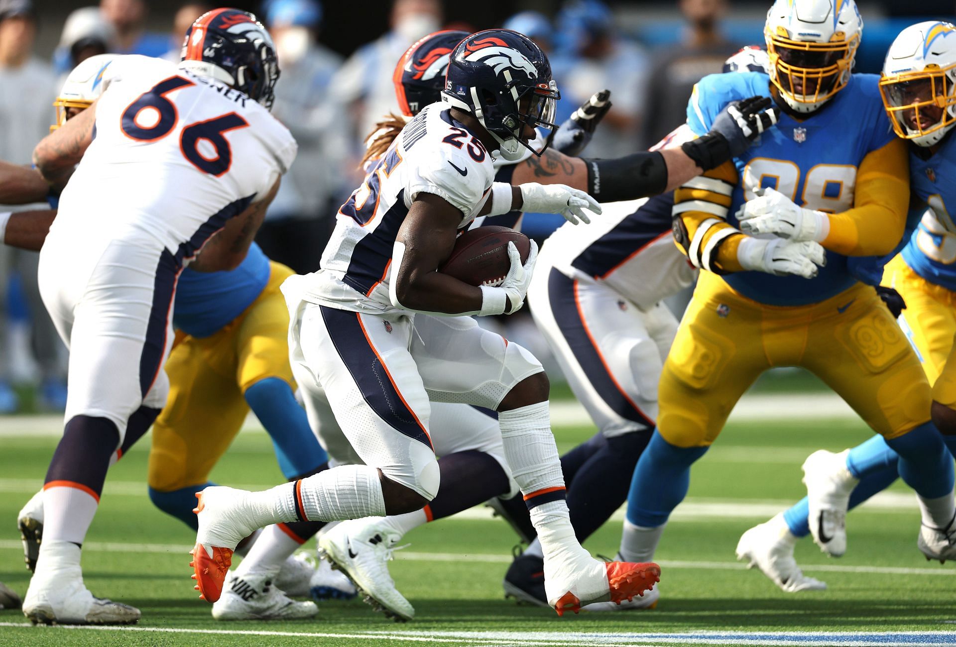 Denver Broncos v Los Angeles Chargers