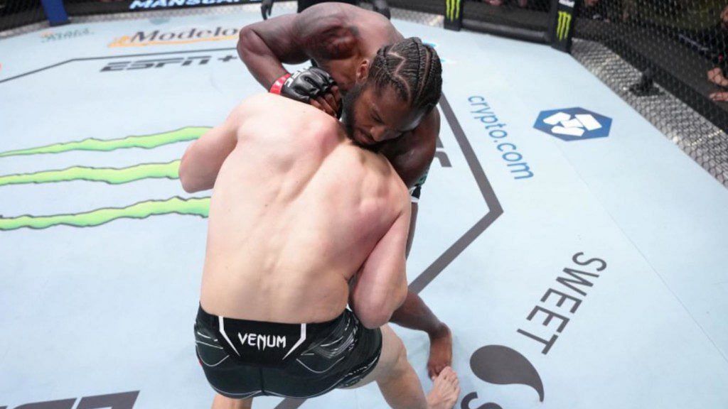 Ryan Spann used a slick high-angled guillotine to choke out Ion Cutelaba