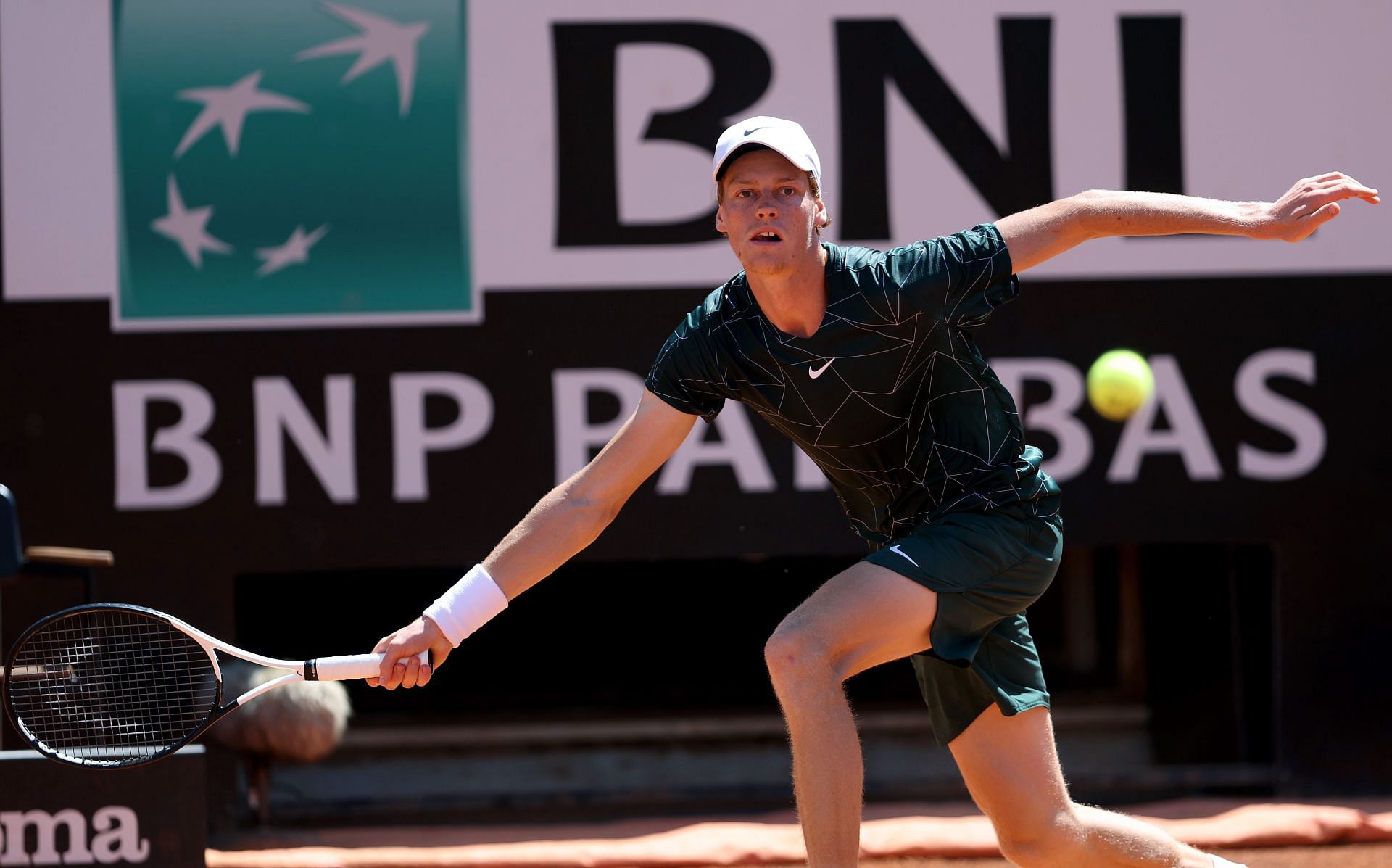 Jannik Sinner is in the second round of the French Open