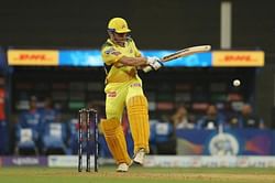 "The 40-year-old guy is doing the job but you youngsters are not able to do it" - Aakash Chopra on Chennai Super Kings' issues in IPL 2022
