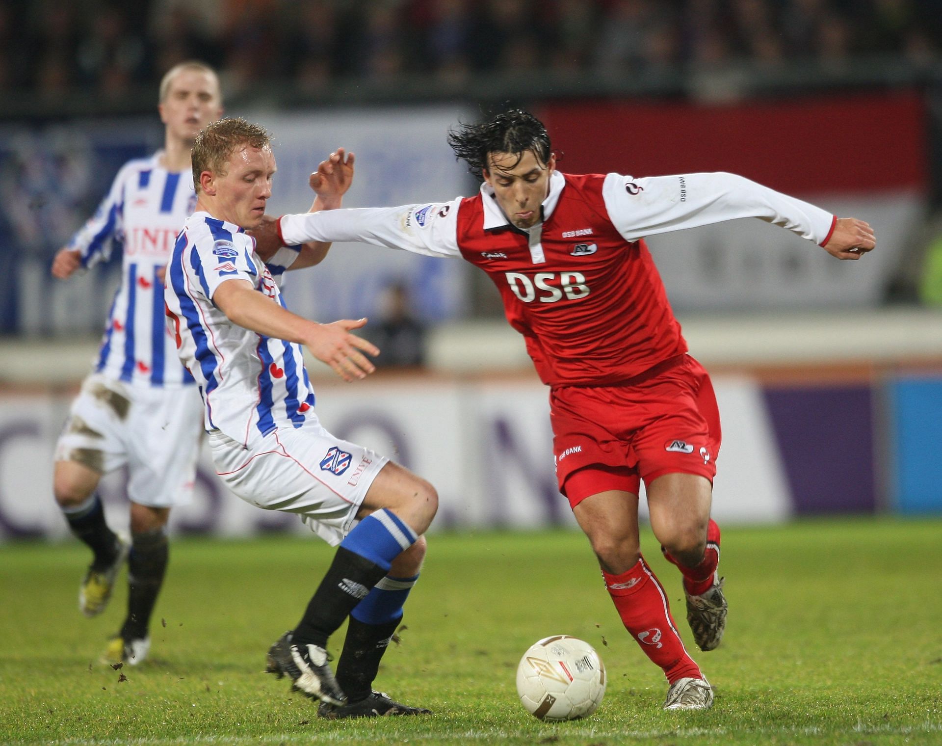 Heerenveen beat AZ 3-2 in the first leg