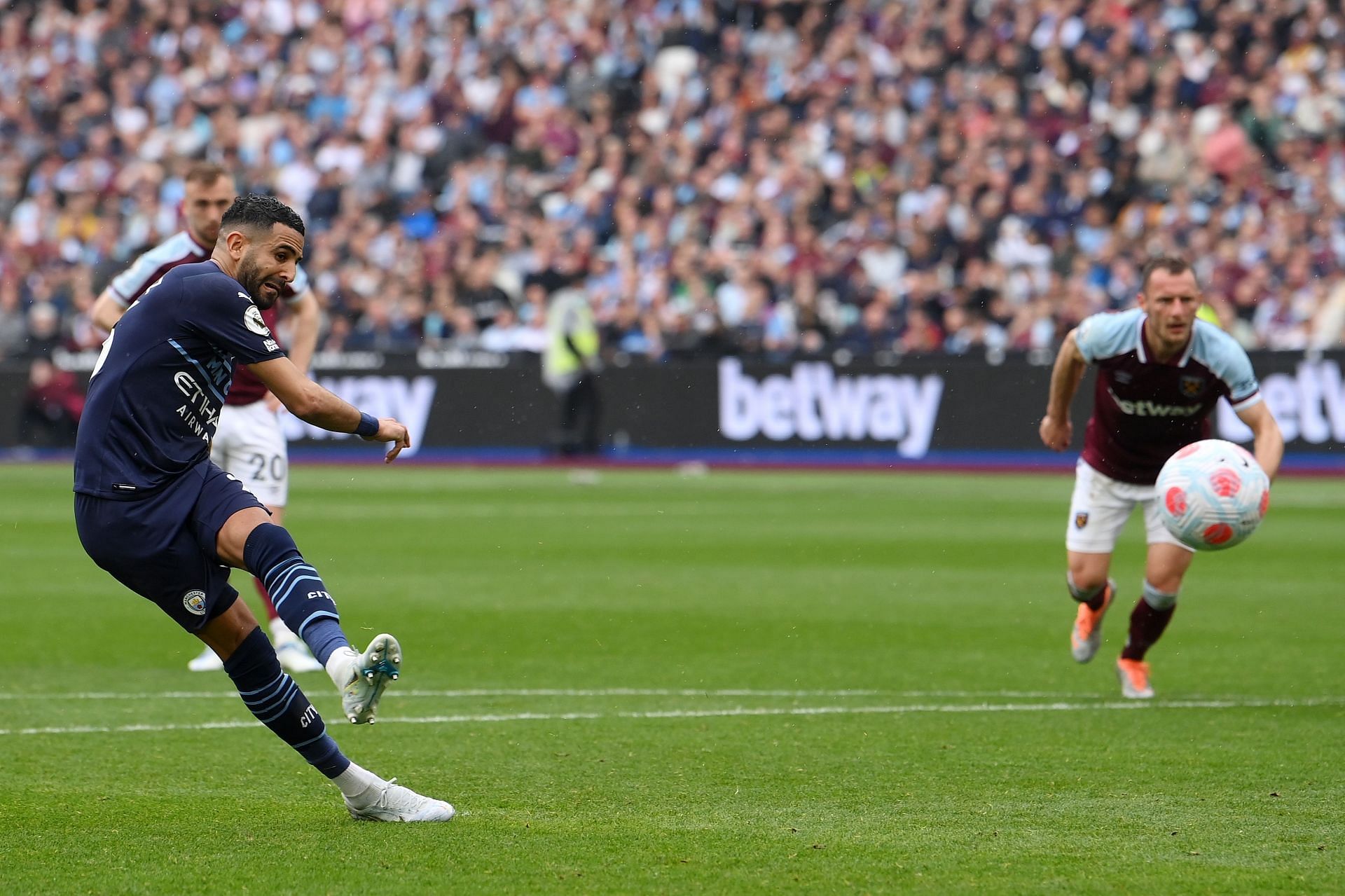 Riyad Mahrez missed a penalty against West Ham United.