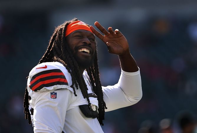 NFL News Roundup: Pro Bowl defensive end resigns with Browns; George Kittle calls out league for underpaying tights ends and more - 23 May 2022