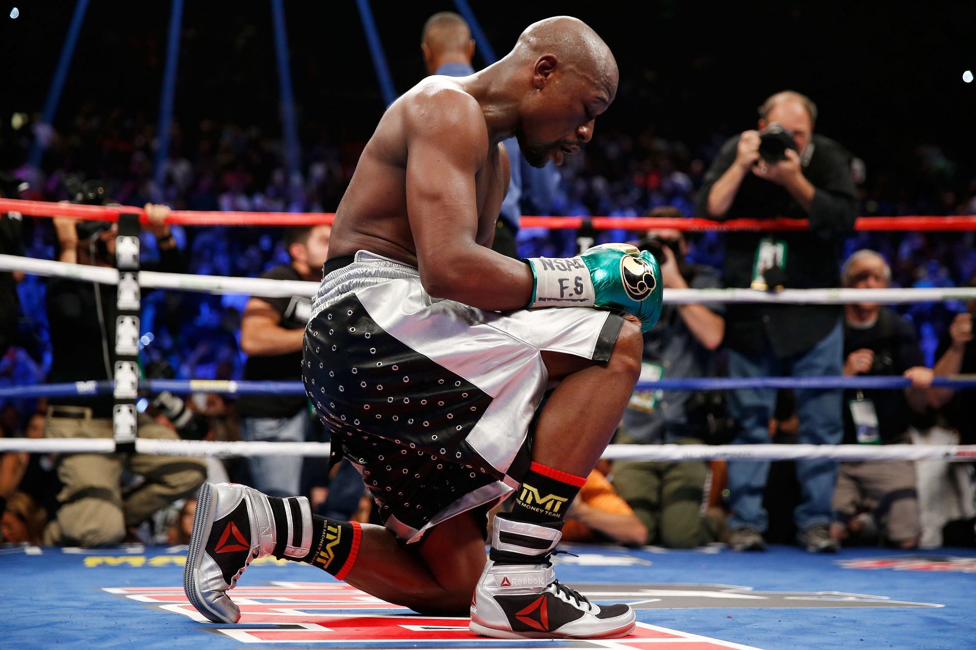 Floyd Mayweather retired undefeated, but who could&#039;ve potentially beaten him?