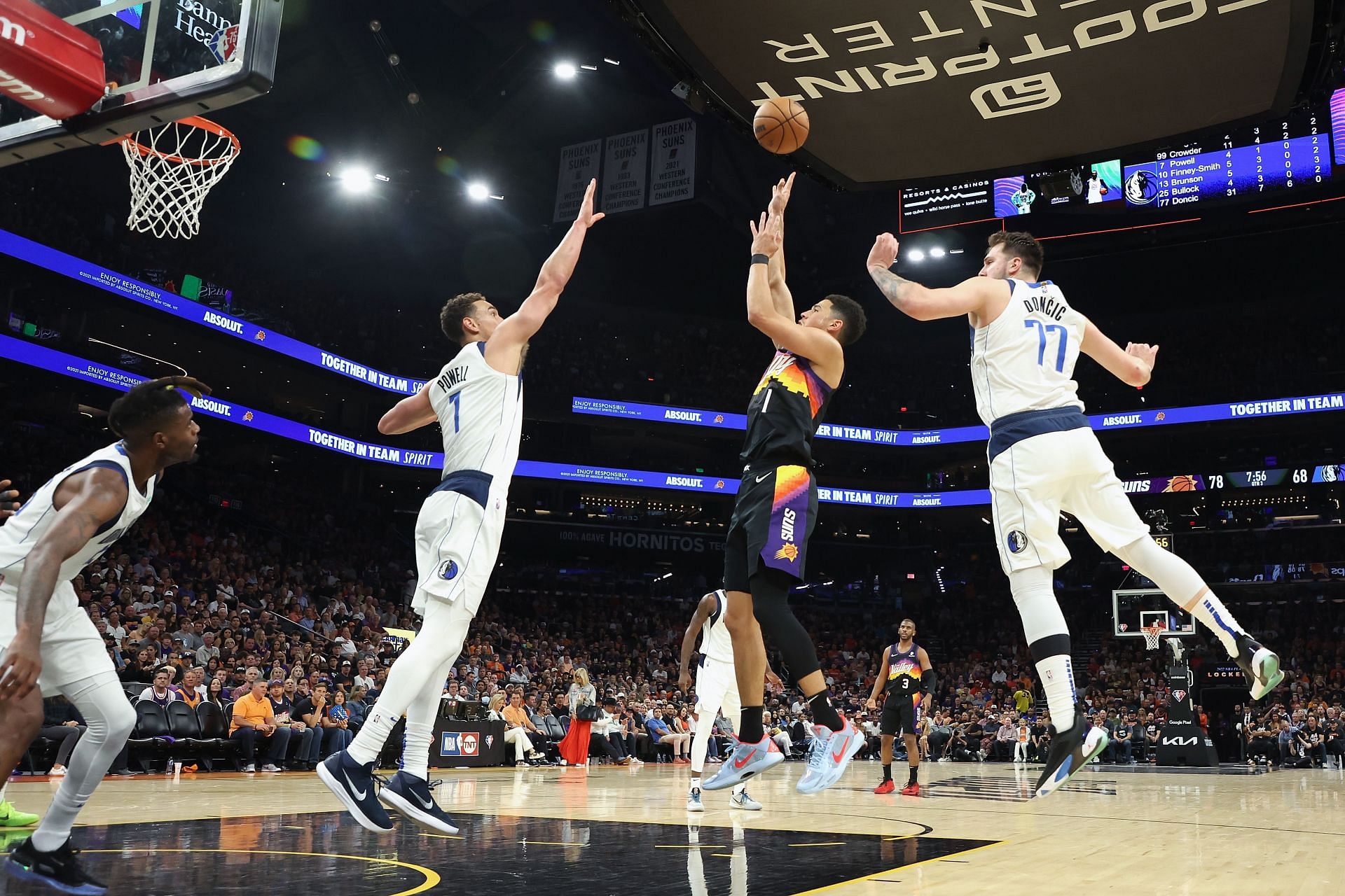 Dallas Mavericks v Phoenix Suns - Game One