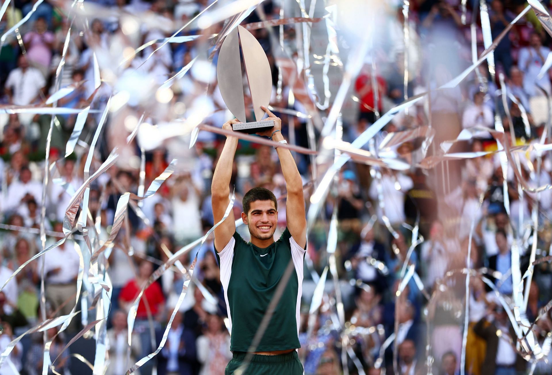 Alcaraz lifts the trophy at the Mutua Madrid Open - Day 11