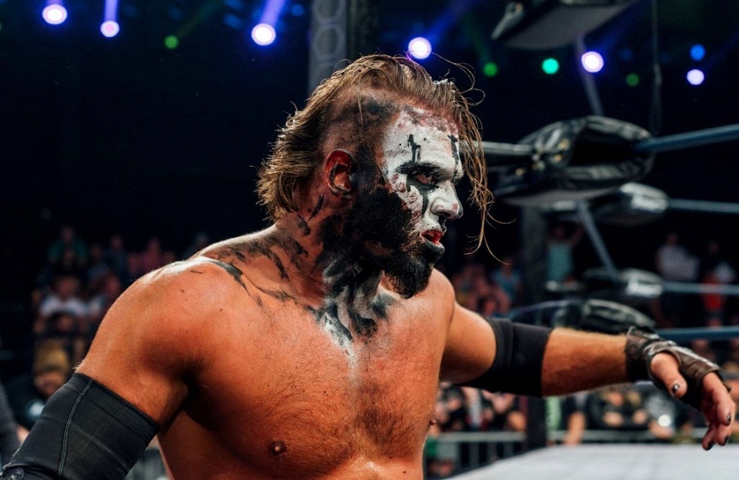 Crazzy Steve has been an important member of Decay.
