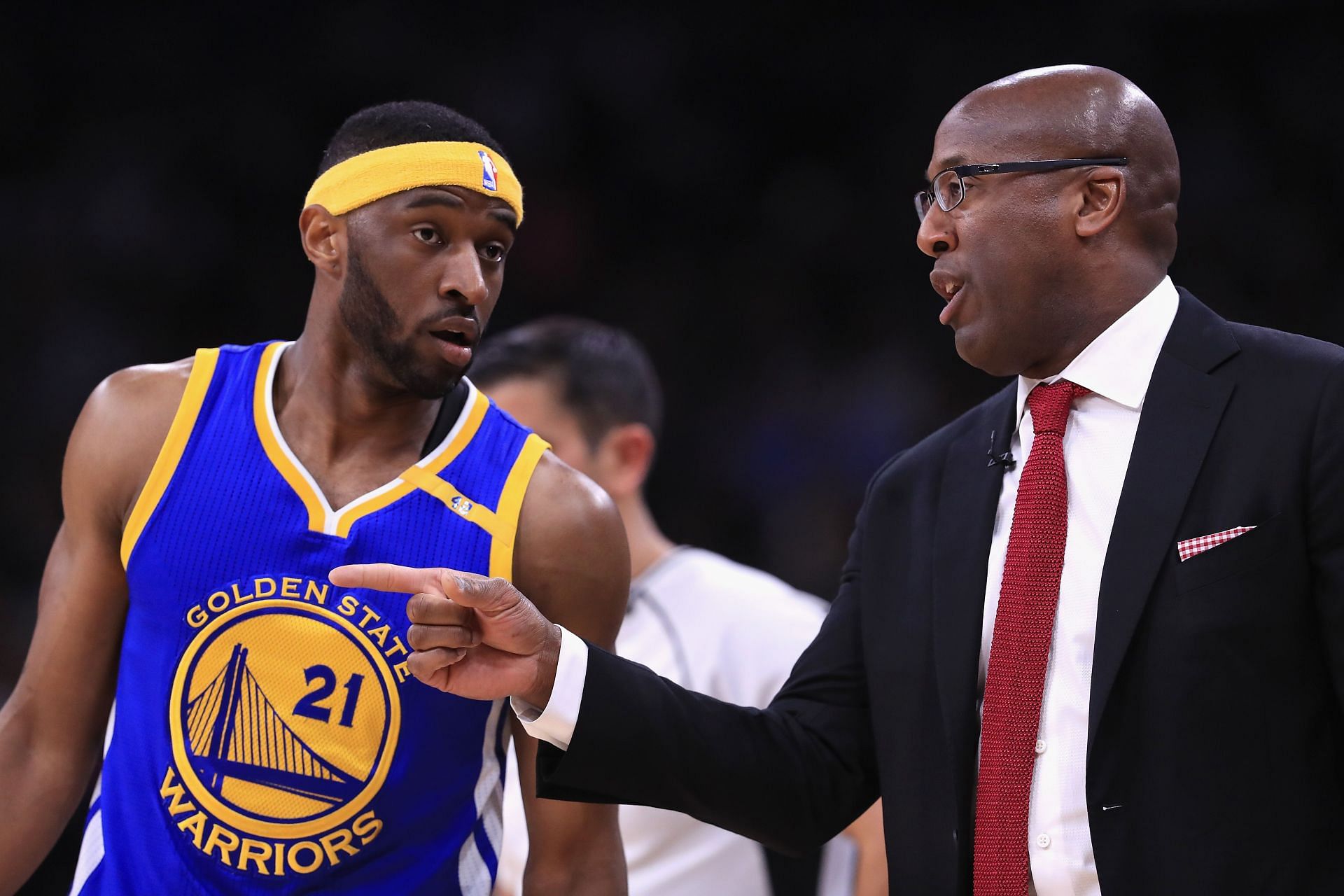 Mike Brown earlier in his stint with the Golden State Warriors.