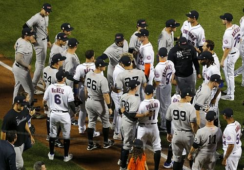 New York Yankees and New York Mets before a game