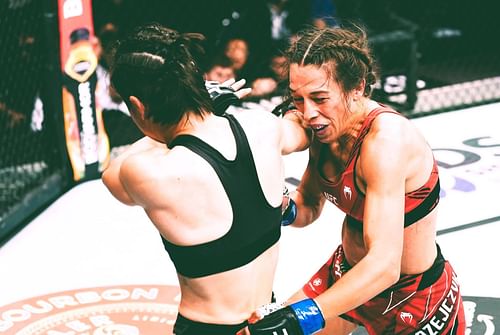 Zhang Weili (left) and Joanna Jedrzejczyk (right)