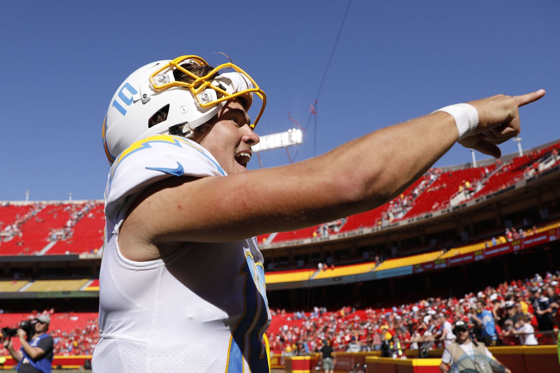 Los Angeles Chargers v Kansas City Chiefs