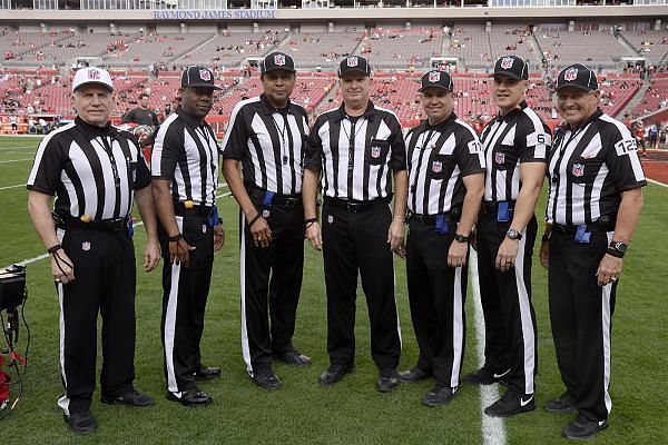 referee assignments nfl week 16 2022