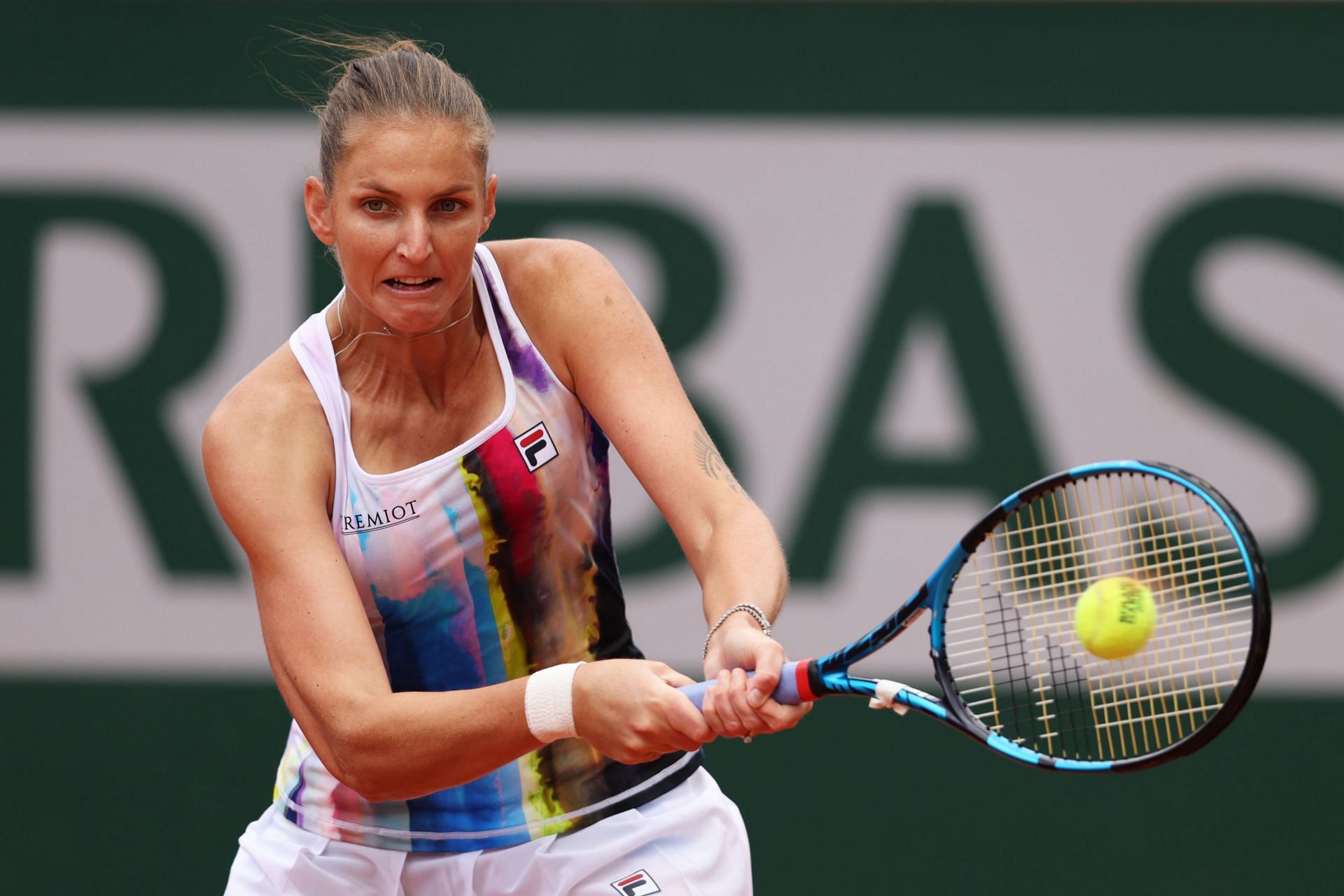 Karolina Pliskova in action at the 2022 French Open