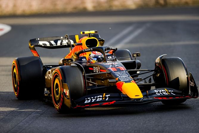 "Just a slight numbers error" - Red Bull reveals issue behind Sergio Perez's late Q3 start at 2022 F1 Azerbaijan GP that potentially cost him pole position