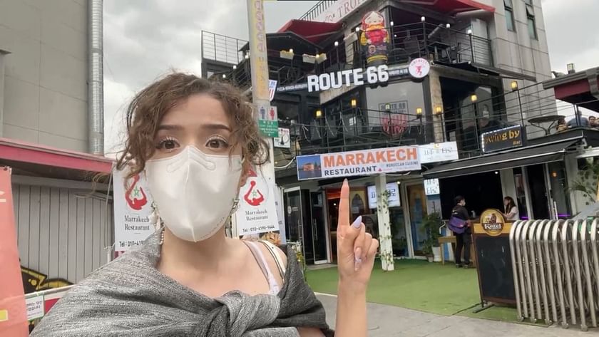 Pokimane finds Moroccan store in Korea and gets instantly recognized