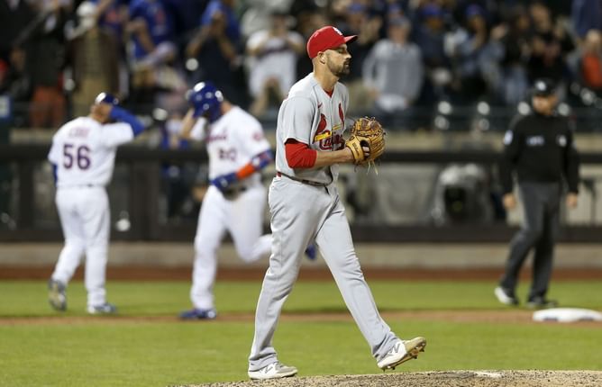 “The fact that T.J. McFarland is still on this Cardinals team is a disgrace” - St. Louis Cardinals fans are furious after pitcher forgets how many outs there are and costs his team a run