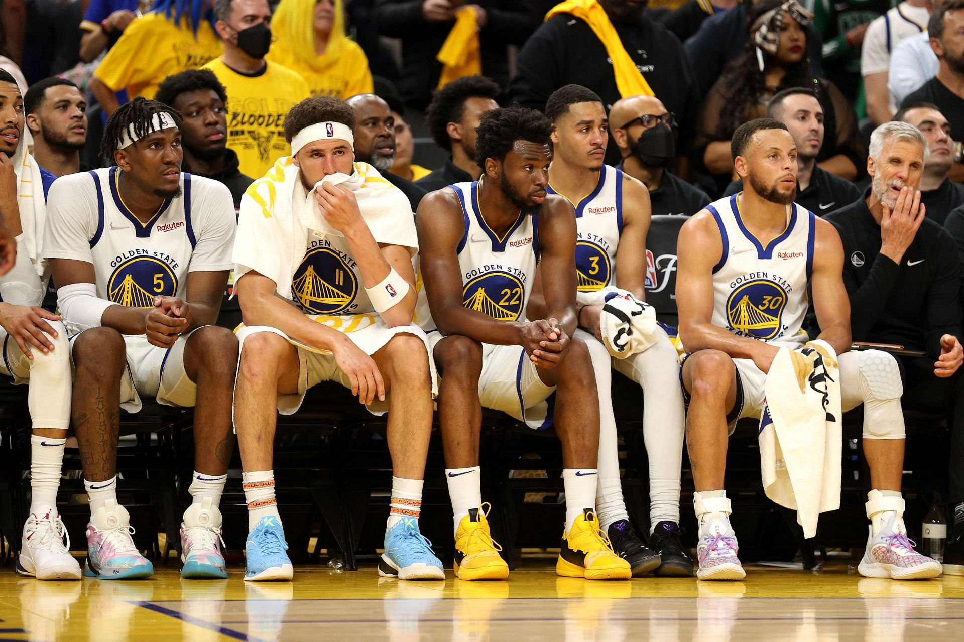 (L to R) Kevon Looney, Klay Thompson, Andrew Wiggins, Jordan Poole, and Steph Curry of the Golden State Warriors.