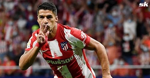 Luis Suarez receives historic contract offer