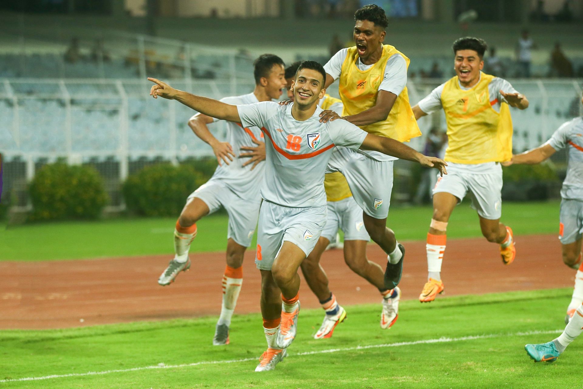 Sahal Abdul Samad (shirt no. 18) celebrates with his teammates after netting the injury-time winner against Afghanistan. Image: AIFF Media