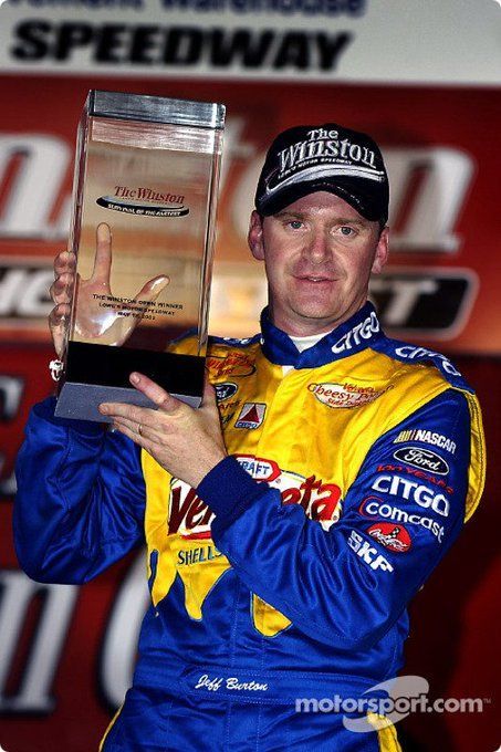 Top 10 NASCAR drivers with the most combined starts in all three ...