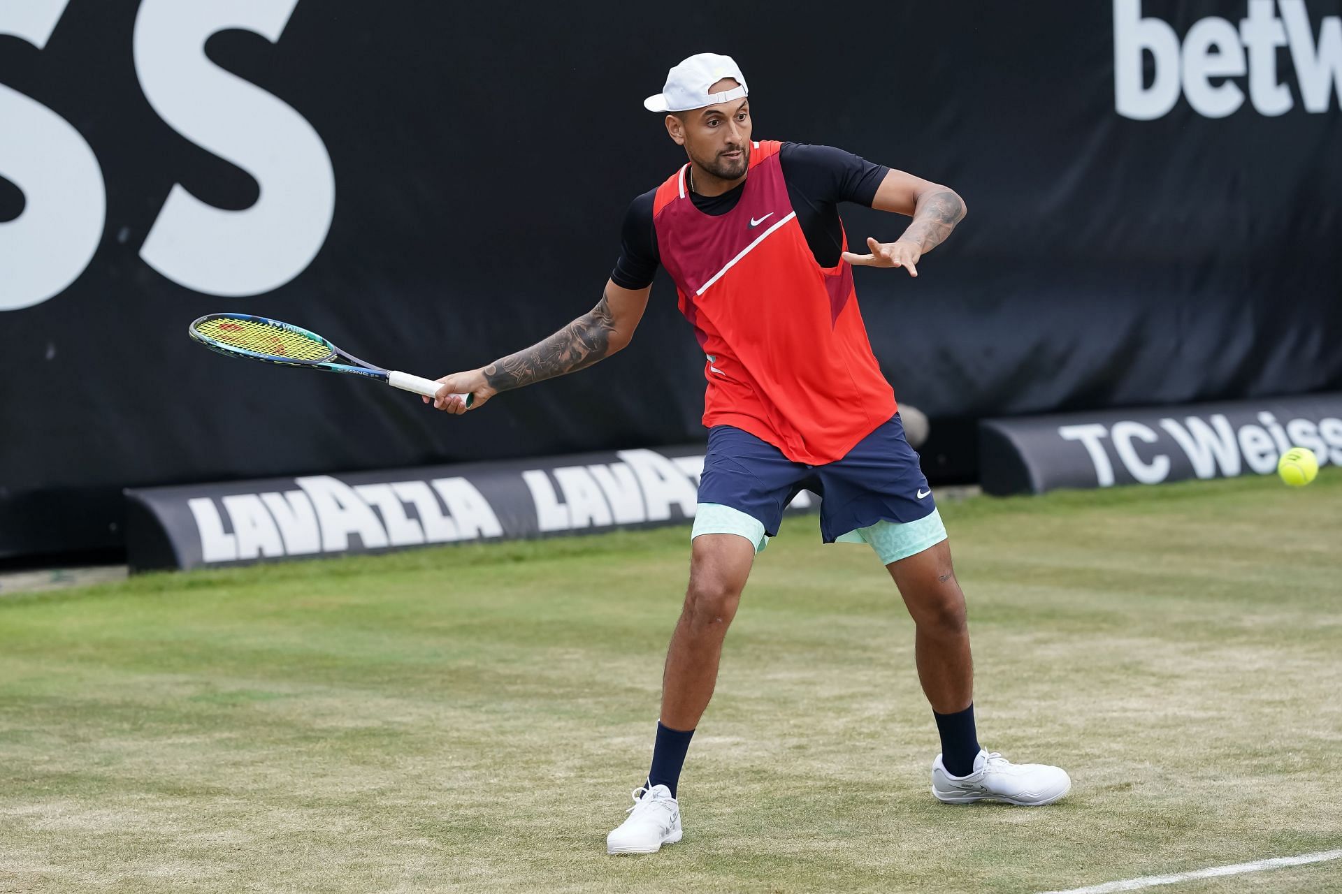 Nick Kyrgios in action at the BOSS OPEN Stuttgart 2022