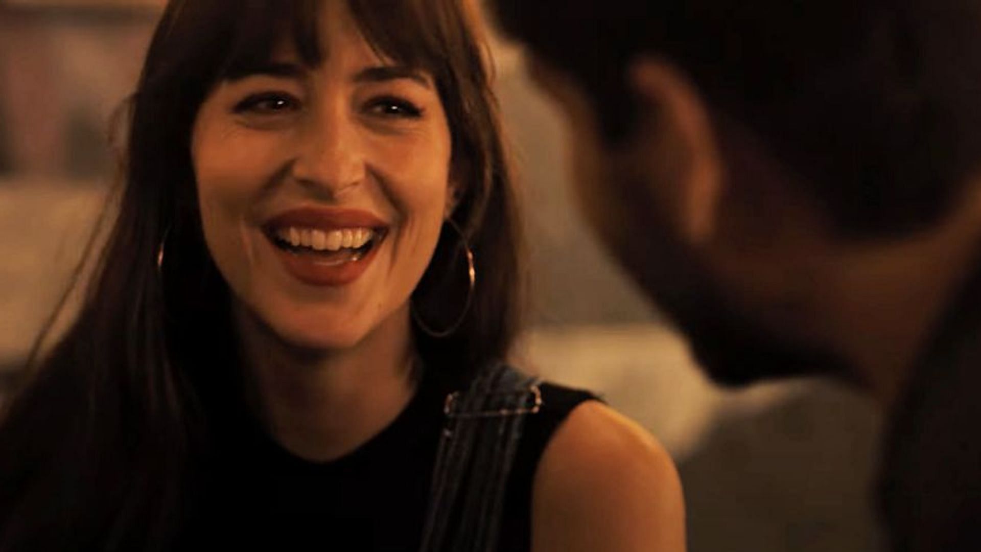 A Still from Apple TV+&#039;s Cha Cha Real Smooth, featuring Dakota Johnson and Cooper Raiff (Image via Apple TV+)