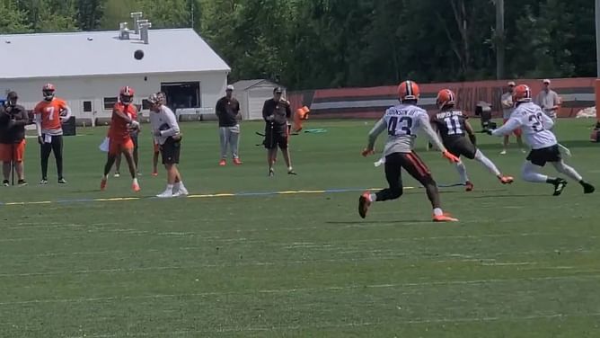 Watch: Deshaun Watson throws another awful interception in Browns practice