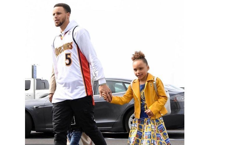 Steph Curry with his daughter Riley Curry. [Image Credits: Steph Curry/Instagram]