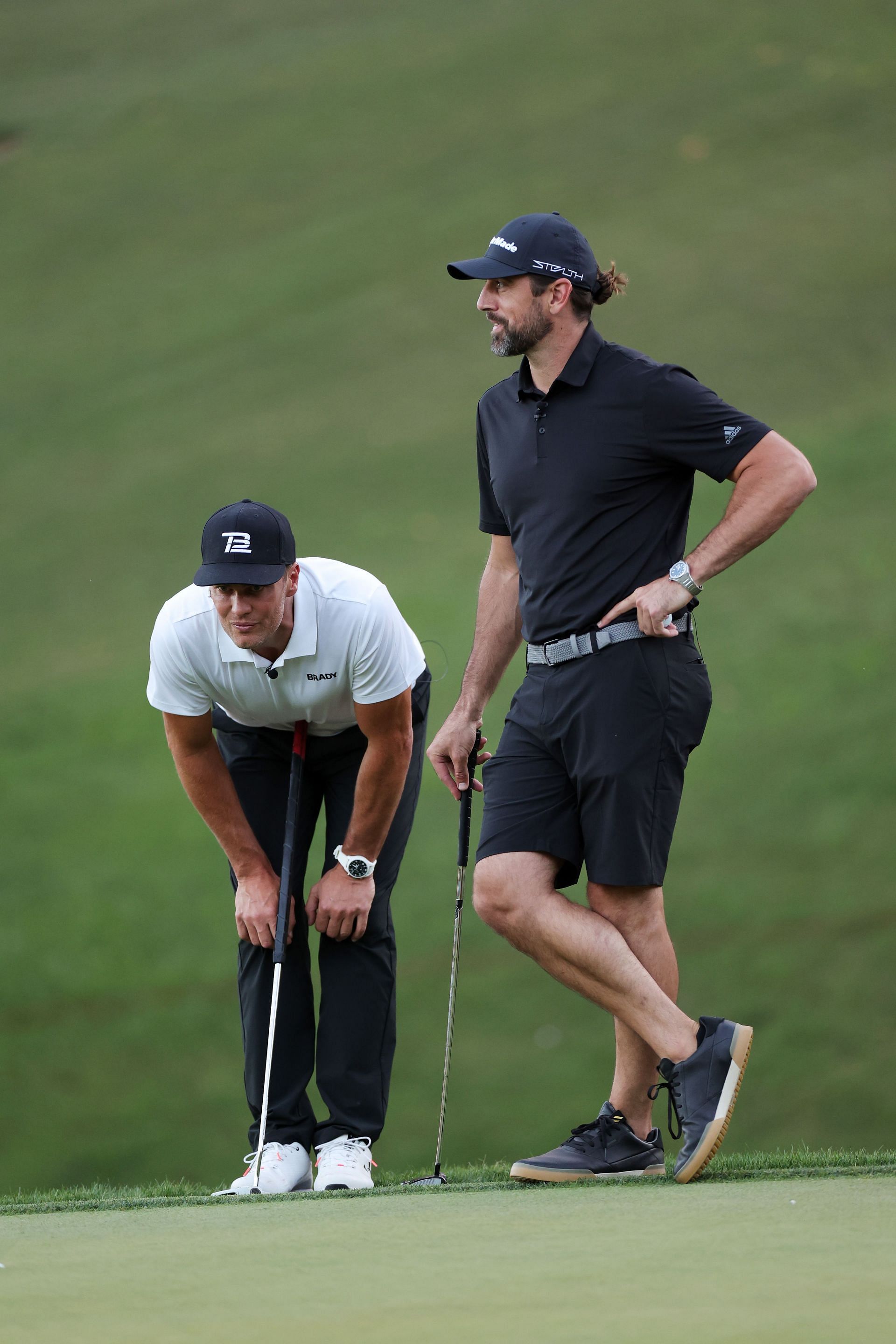 Aaron Rodgers on Tom Brady's outfit issues at The Match