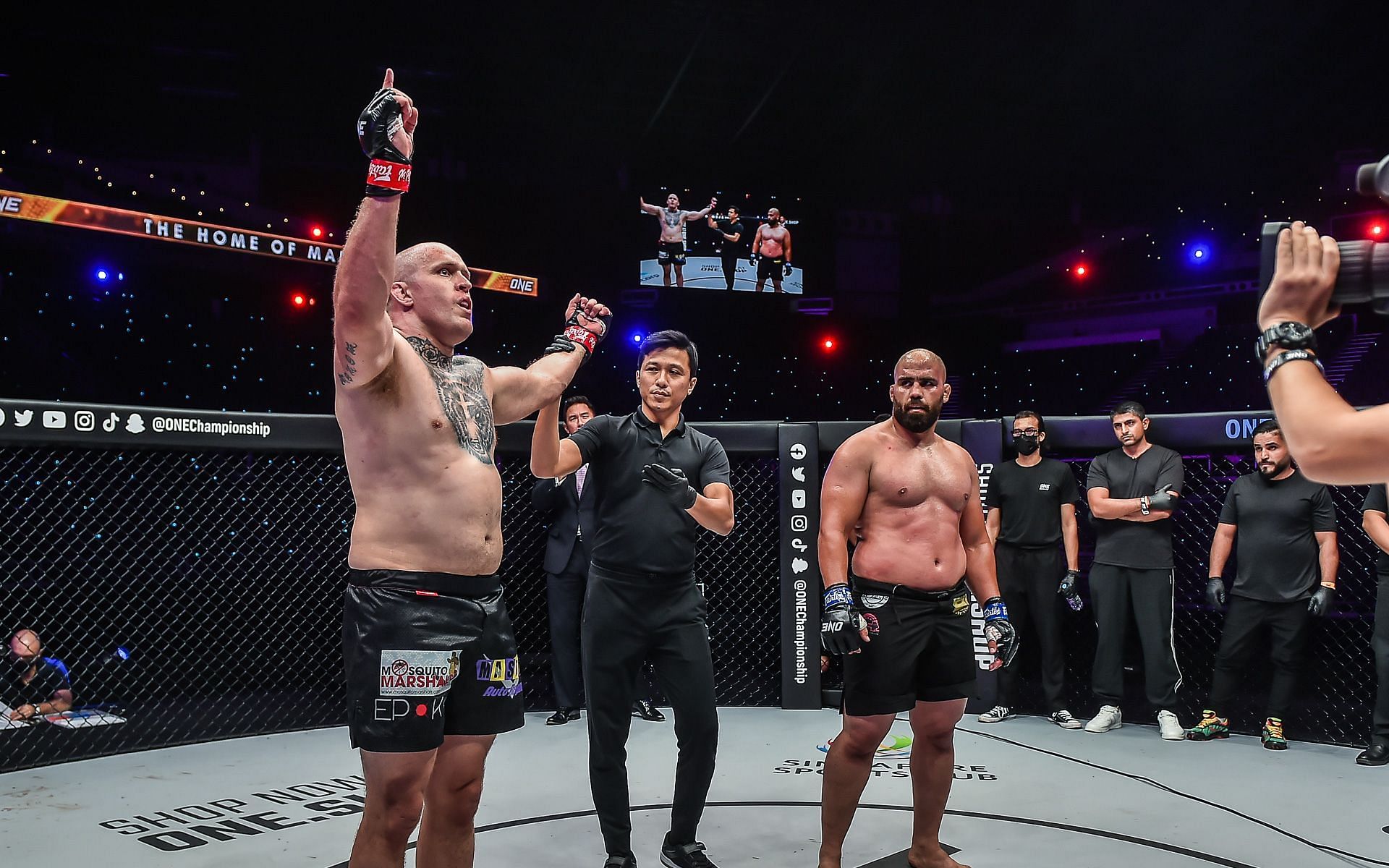 Odie Delaney (left) picked up a second-round submission win over Mehdi Barghi at ONE 158. [Photo ONE Championship]